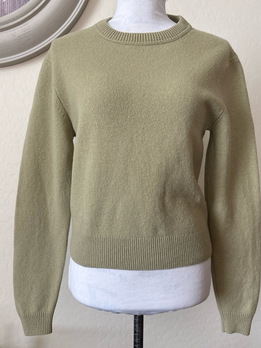 Uniqlo Sweater Womens Green Jumper Wool Knit Long Sleeve Pullover Outdoor M
